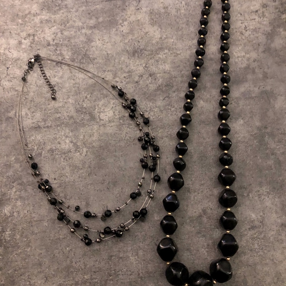 3/$10🔴 Set of 2 necklaces 🔴3/$10